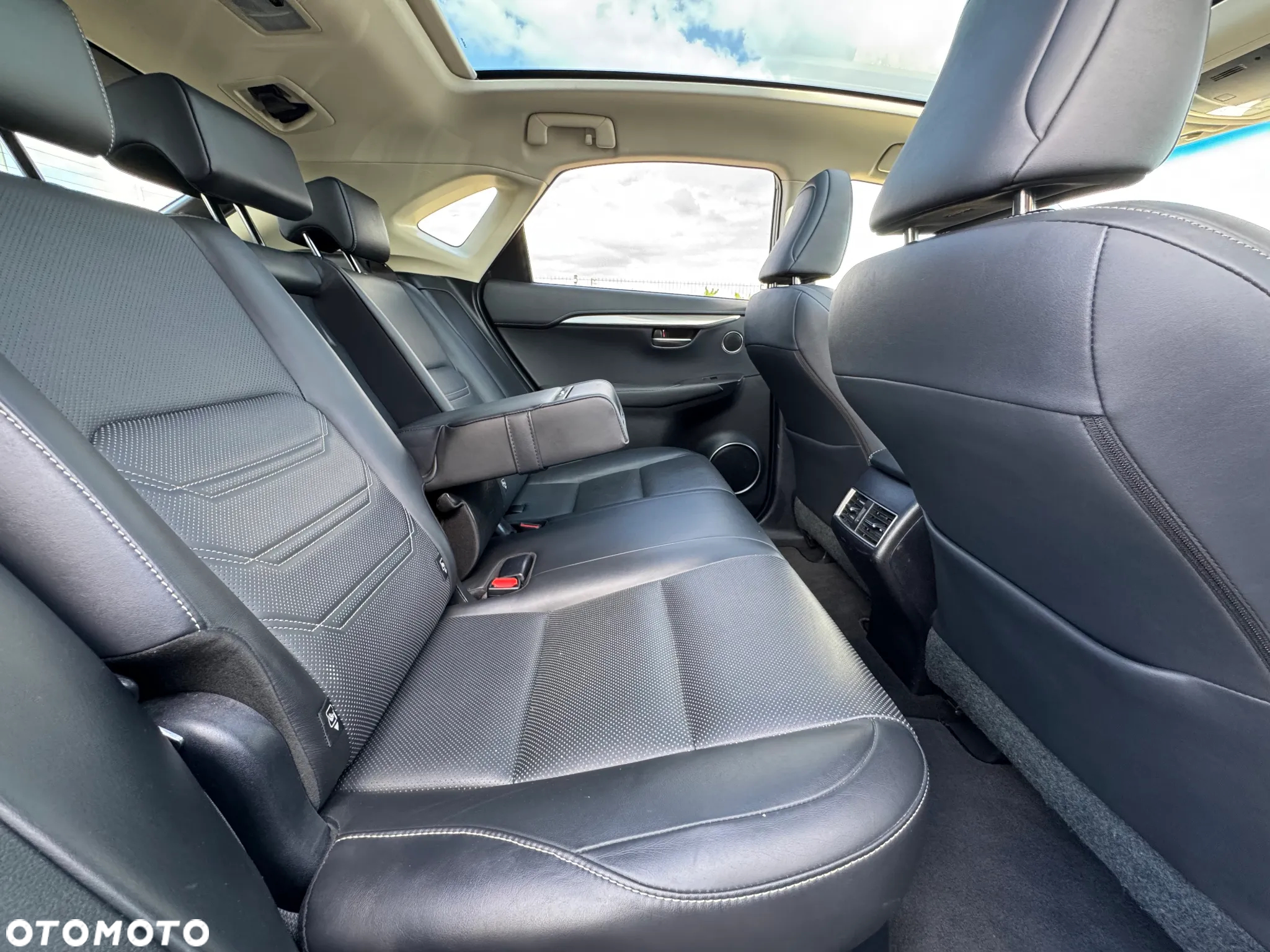Lexus NX 200t Prestige AWD - 13