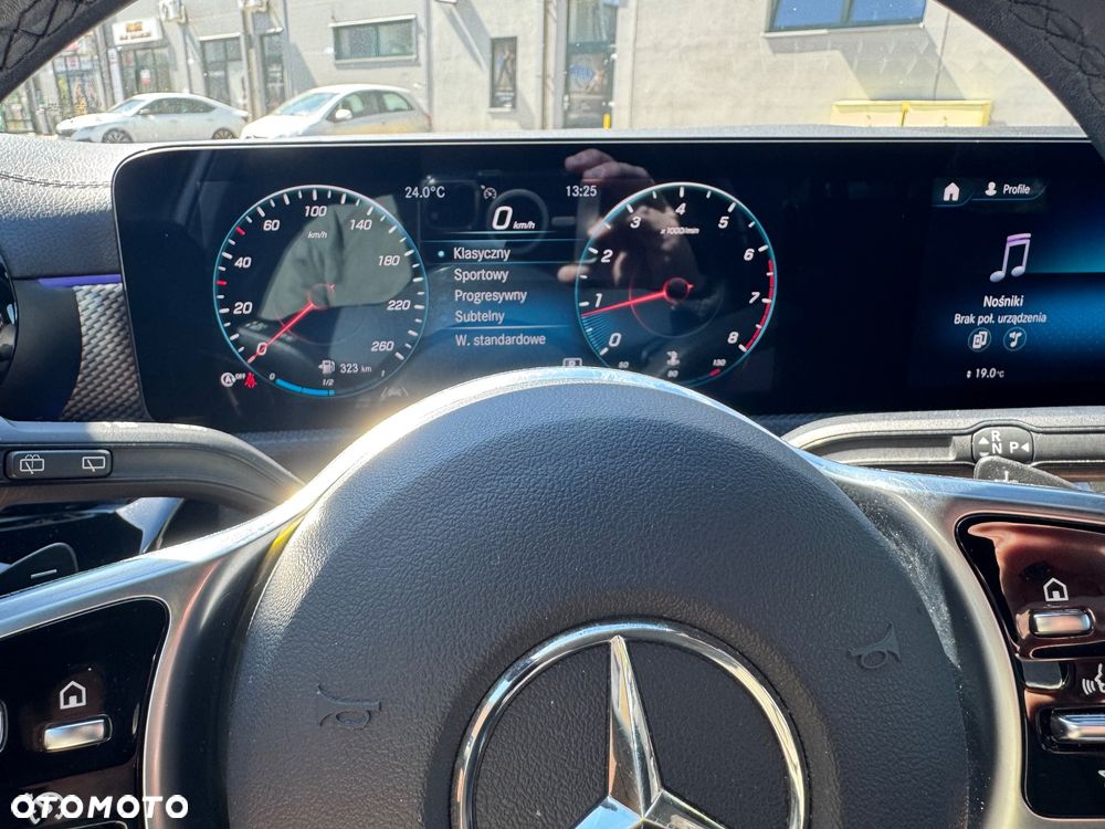 Mercedes-Benz CLA 180 7G-DCT Progressive - 21