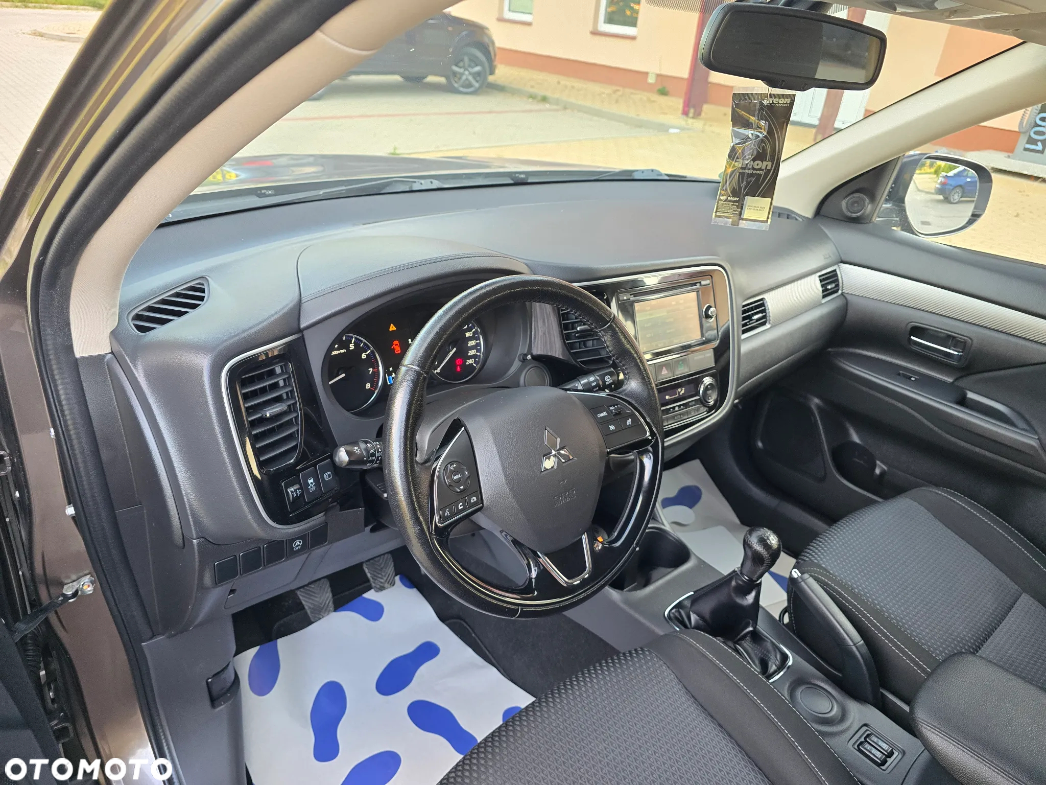 Mitsubishi Outlander 2.0 2WD Edition - 17