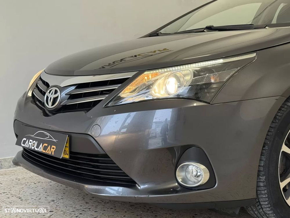 Toyota Avensis SD 2.0 D-4D Exclusive +Navi - 2