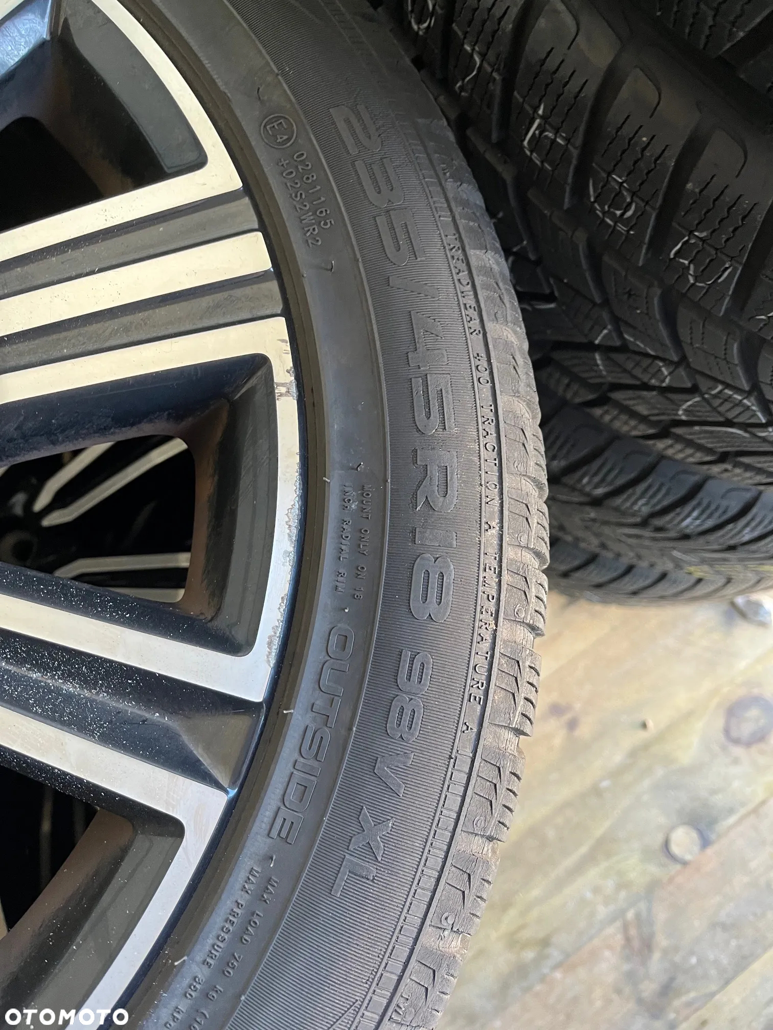 Koła aluminiowe 18' Volvo z oponą zimową - 8