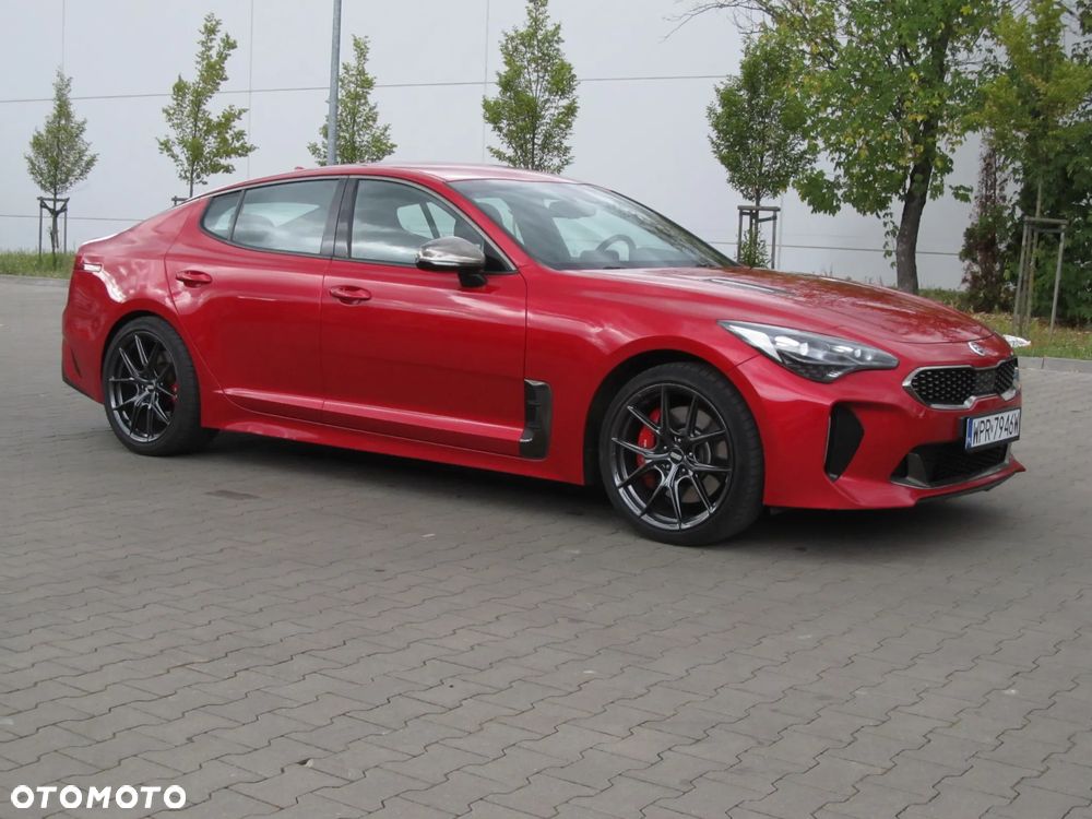 Kia Stinger - 25
