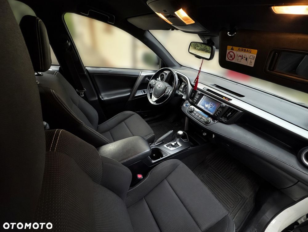 Toyota RAV4 Hybrid Premium 4x2 - 5