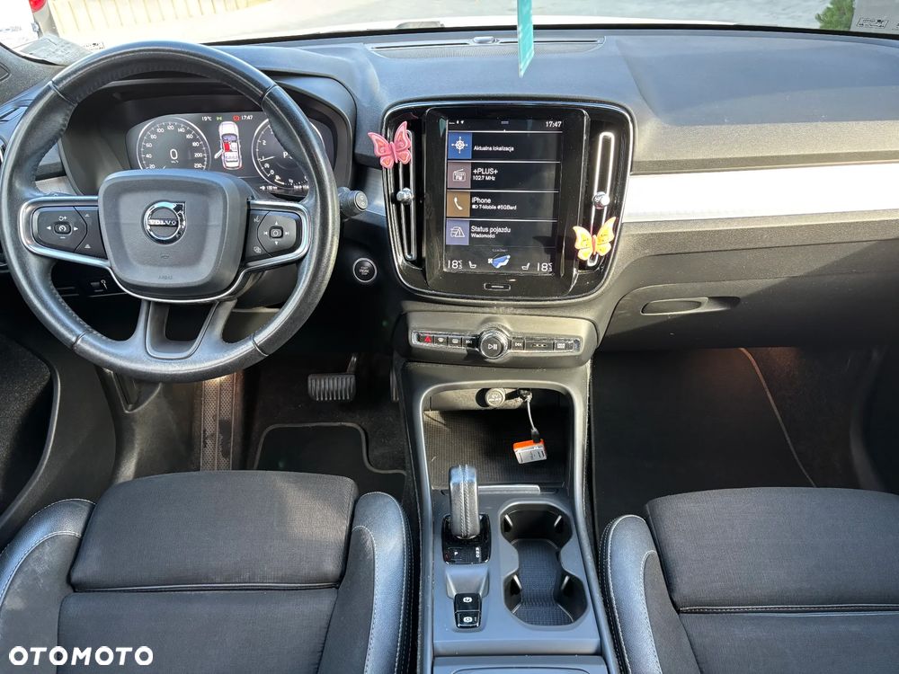 Volvo XC 40 T3 Momentum - 11