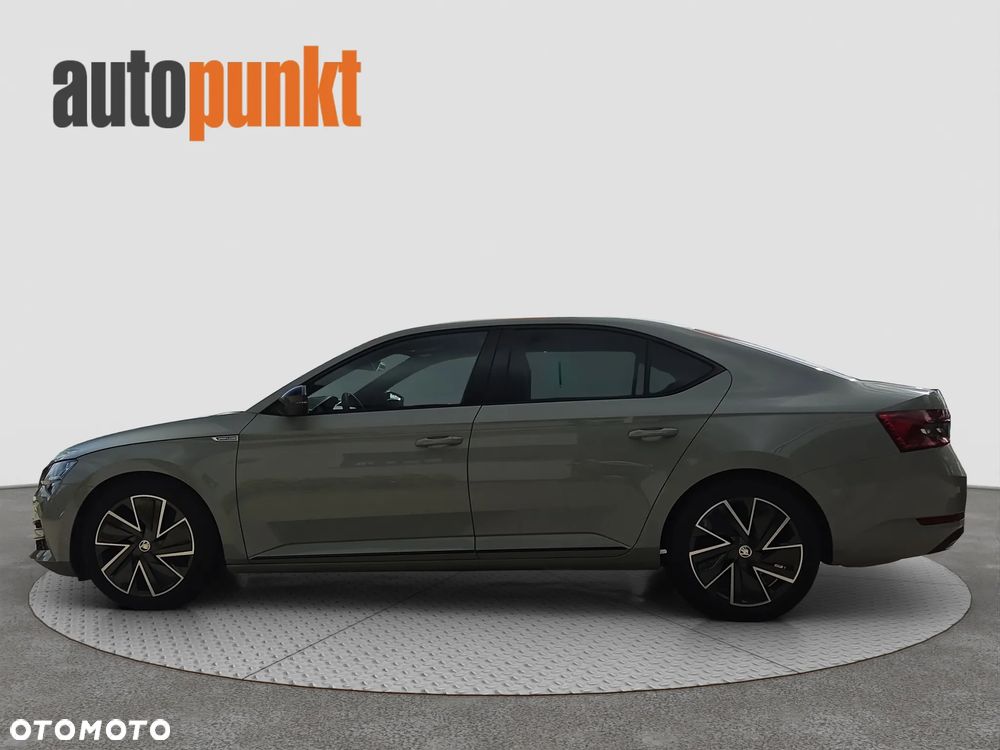 Skoda Superb 2022 photo 5