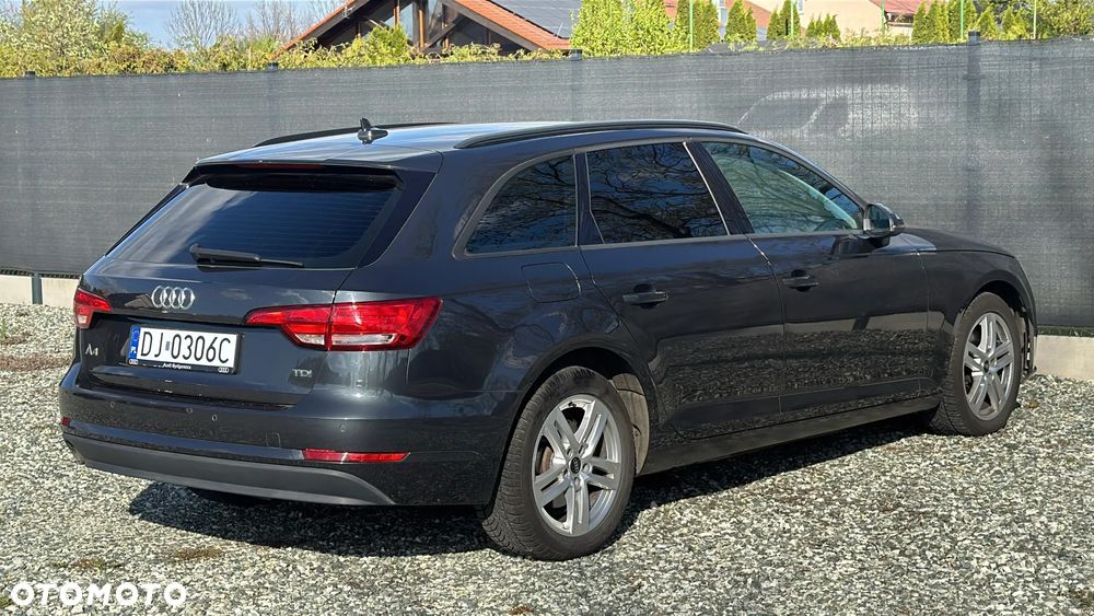 Audi A4 Avant 2.0 TDI - 9