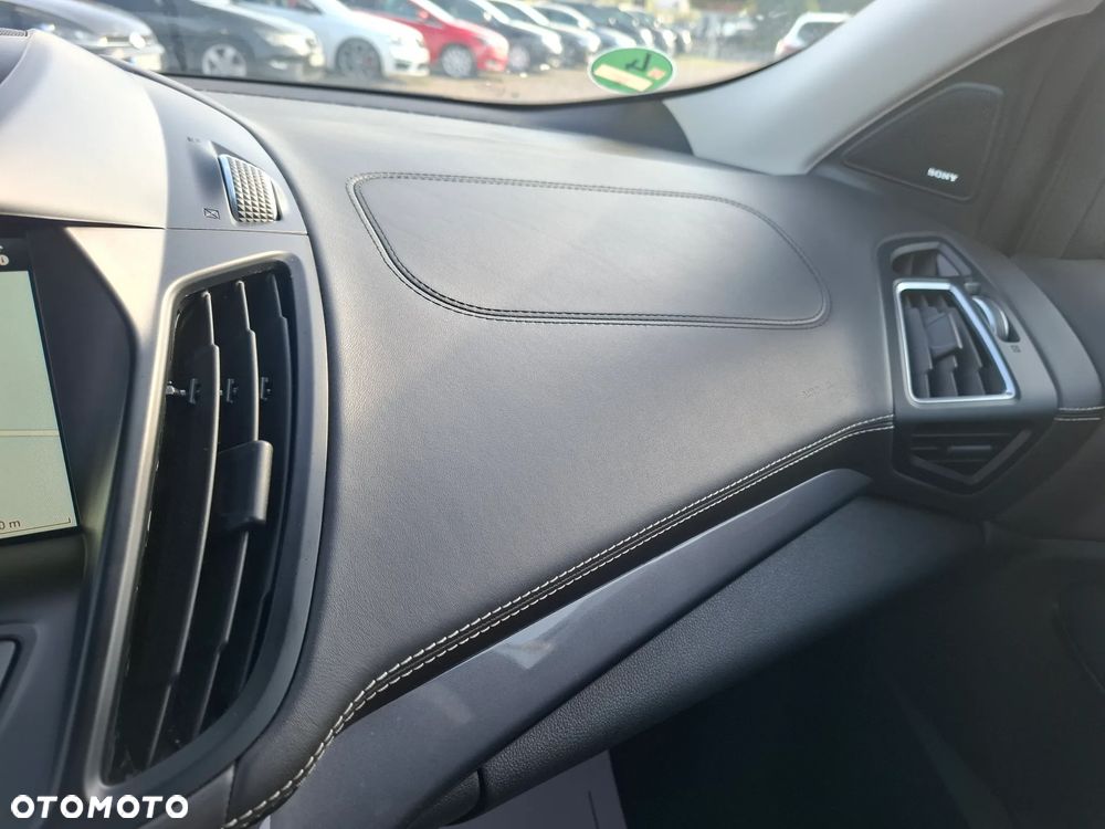 Ford Kuga 2.0 TDCi 4x4 Vignale - 21