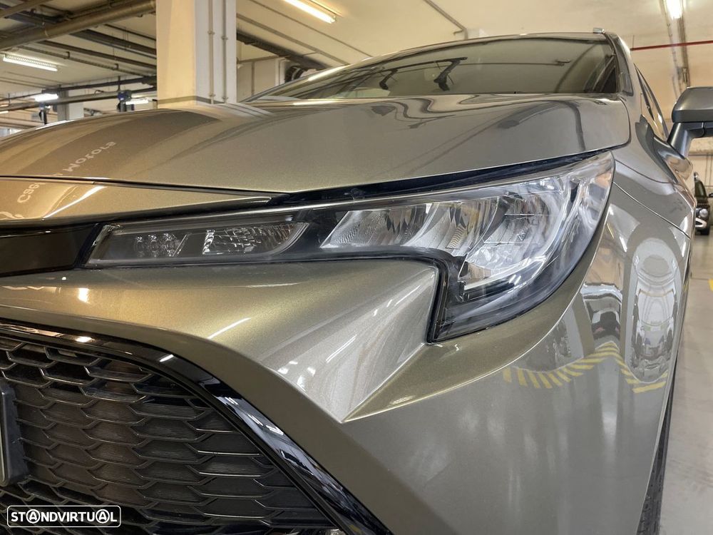 Toyota Corolla Touring Sports - 30
