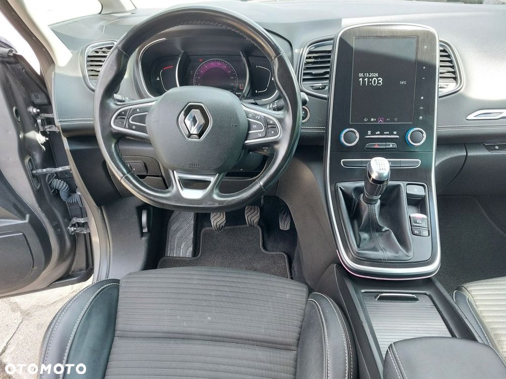 Renault Scenic - 18