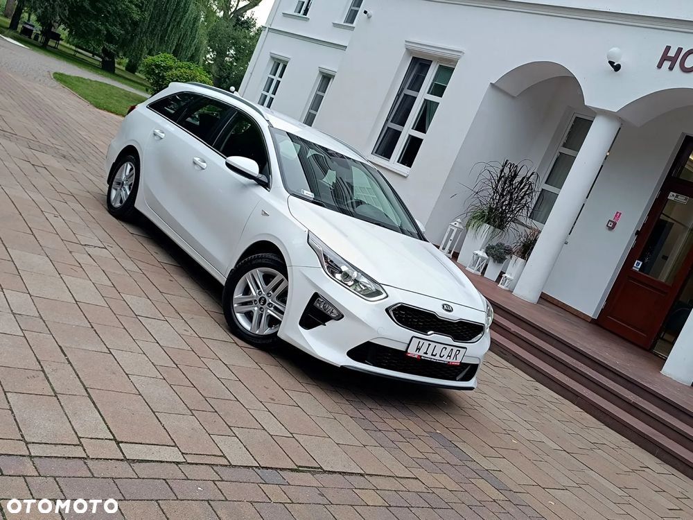 Kia Ceed 1.4 L Business Line Plus - 38