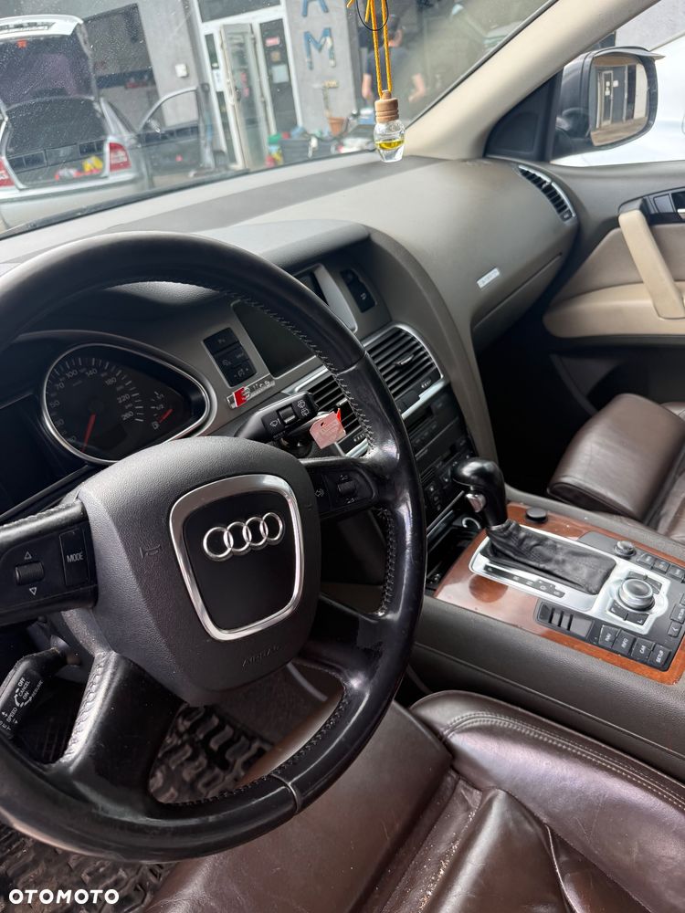 Audi Q7 3.0 TDI Quattro Tiptronic - 9