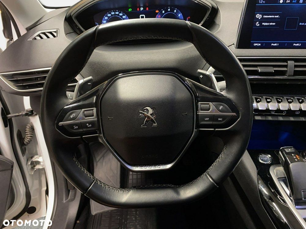 Peugeot 5008 - 22