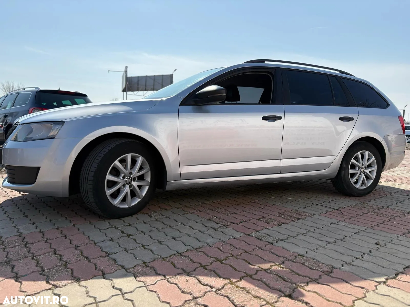 Skoda Octavia 1.6 TDI Ambiente - 16