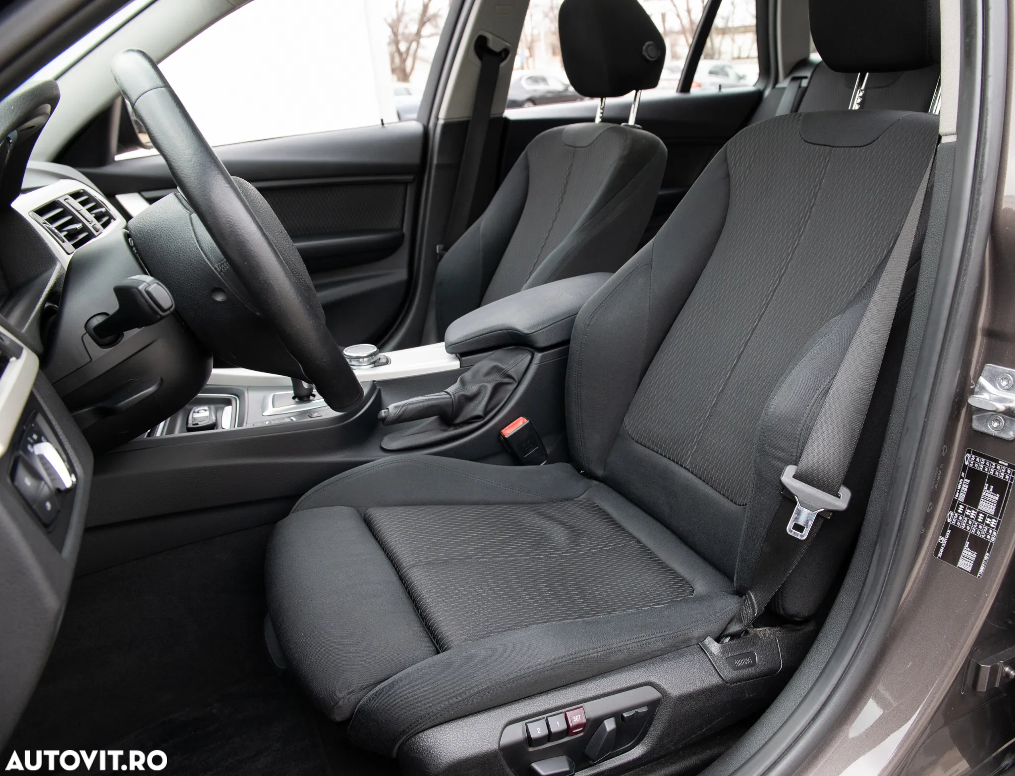 BMW Seria 3 320d Touring Aut. - 5