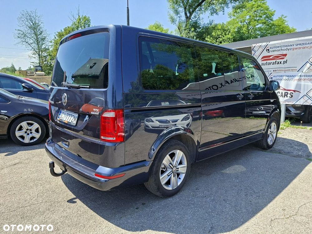 Volkswagen Caravelle - 10