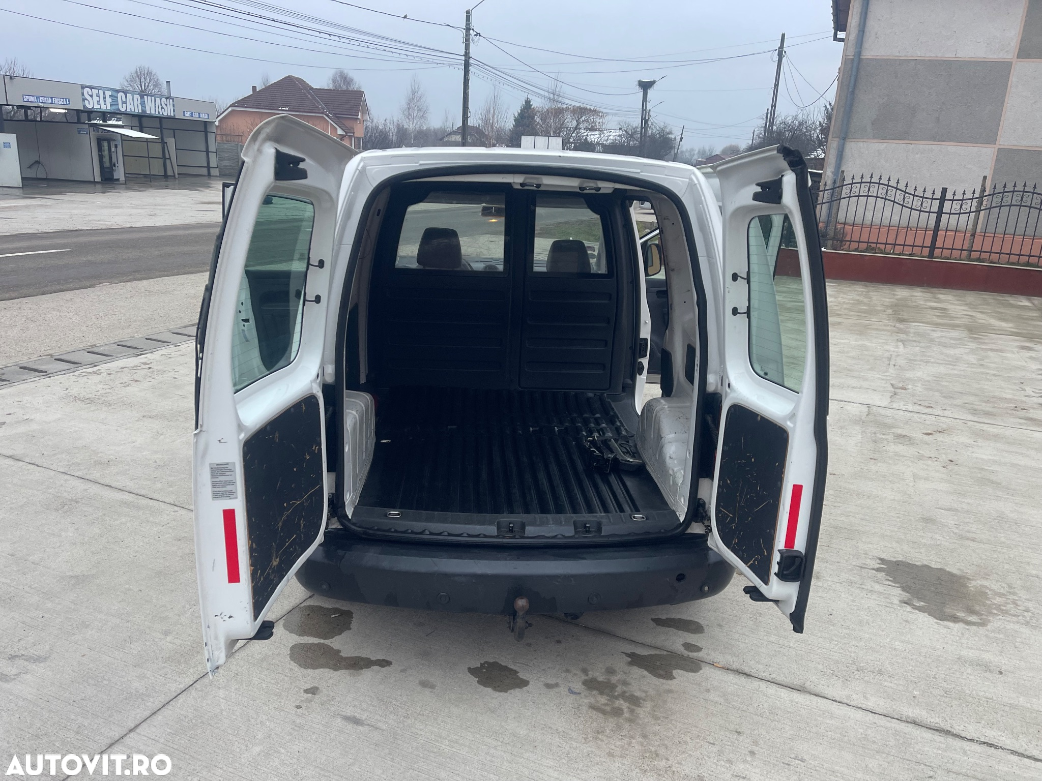 Volkswagen Caddy 1.6 TDI - 10