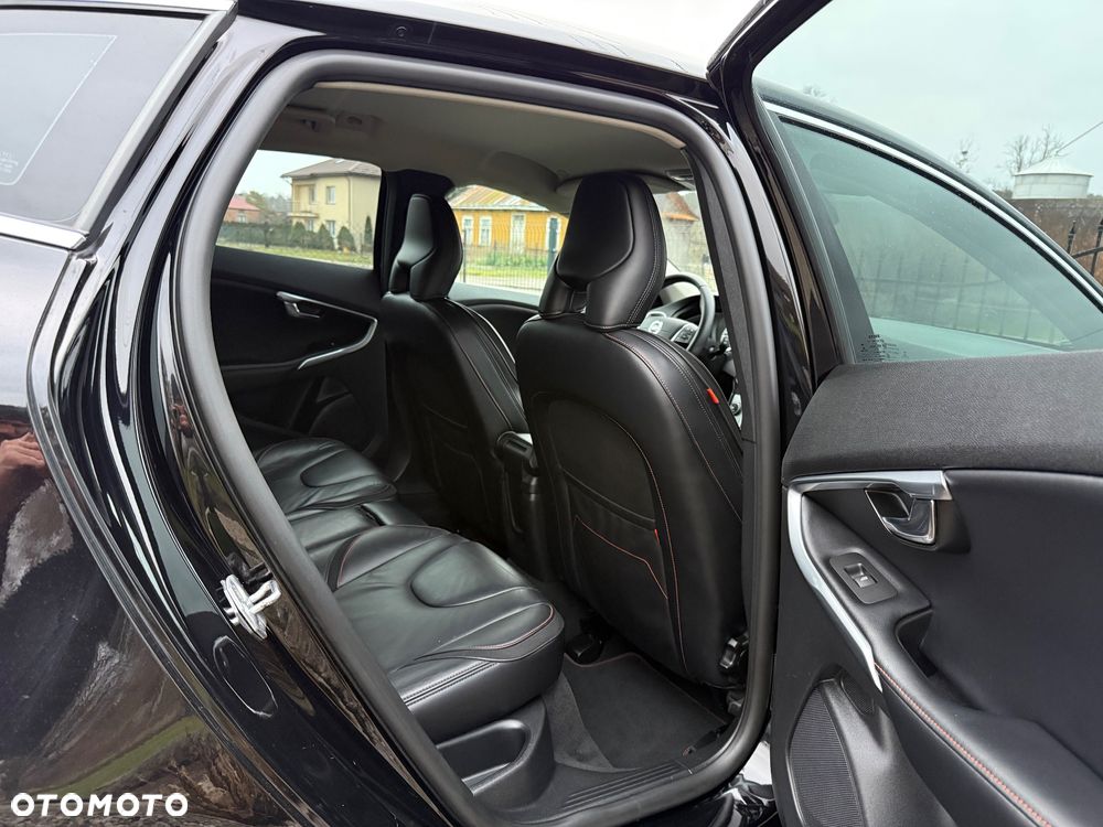 Volvo V40 D2 Ocean Race - 9