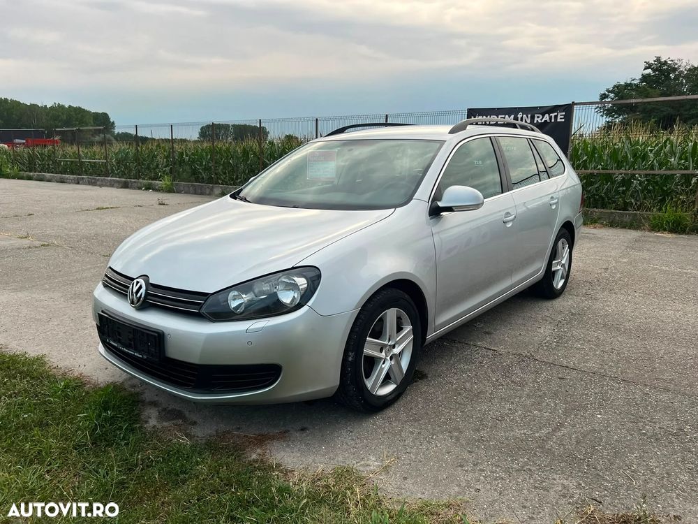 Volkswagen Golf - 8