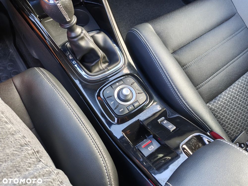 Renault Megane ENERGY TCe 115 Start & Stop Bose Edition - 22