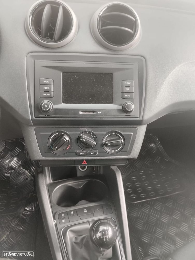 SEAT Ibiza - 4