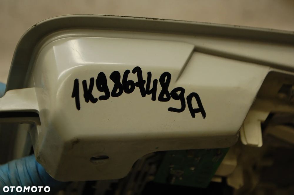 LAMPKA KABINY PRZEŁĄCZNIK DACHU PANORAMY 1K9867489A VW GOLF V KOMBI PASSAT B6 JETTA V - 4