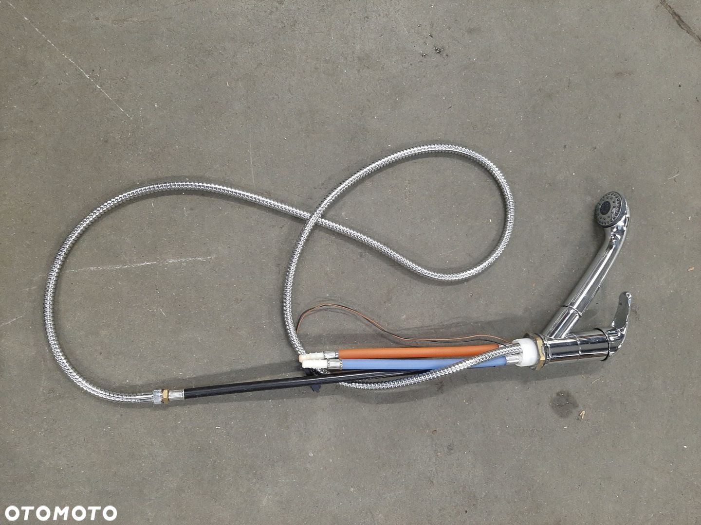 VW Crafter Grand California Kamper Kran Syfon Prysznic Ręczny 7C4067165A - 4