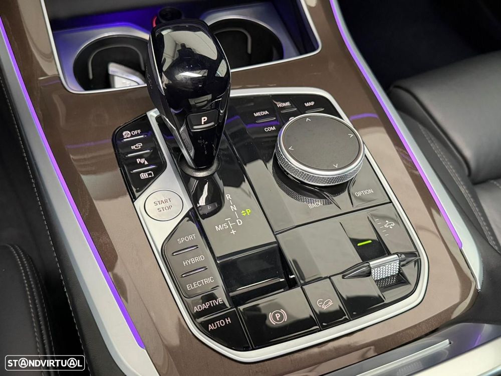 BMW X5 45 e xDrive Pack M - 41