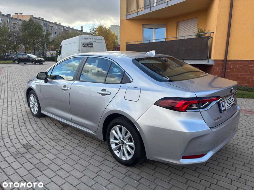 Toyota Corolla - 13