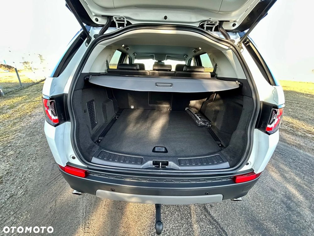 Land Rover Discovery Sport - 32