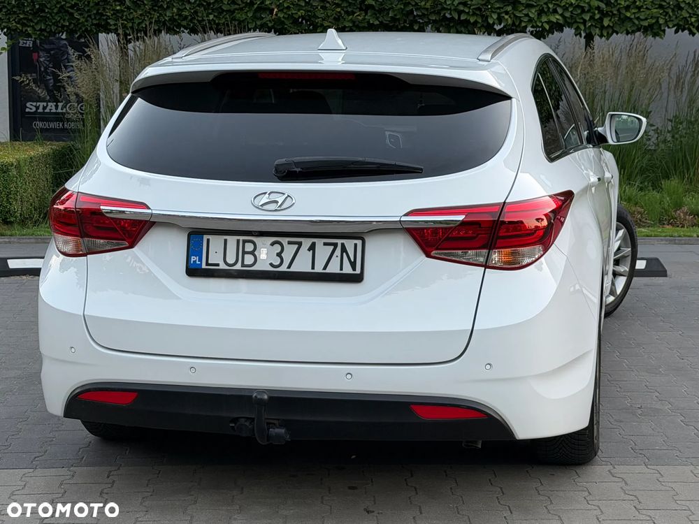 Hyundai i40 Kombi blue 1.7 CRDi Family - 15