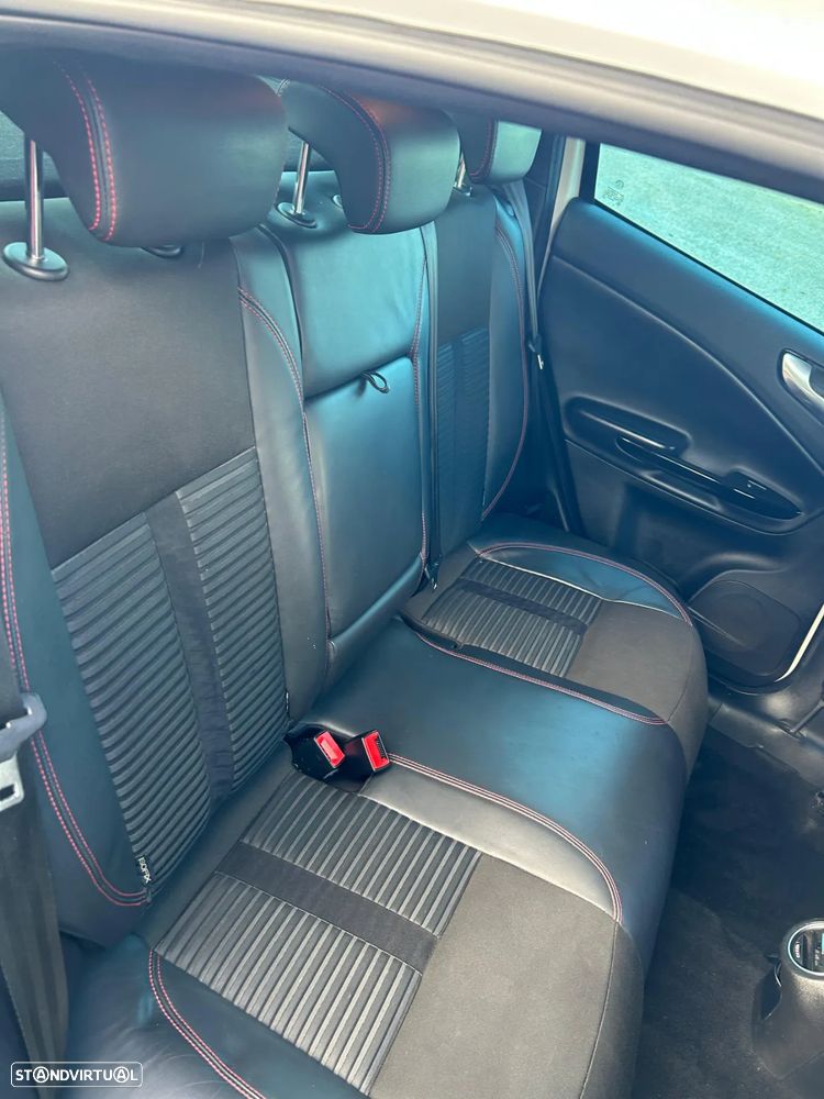 Alfa Romeo Giulietta 1.6 JTDM Distinctive - 14