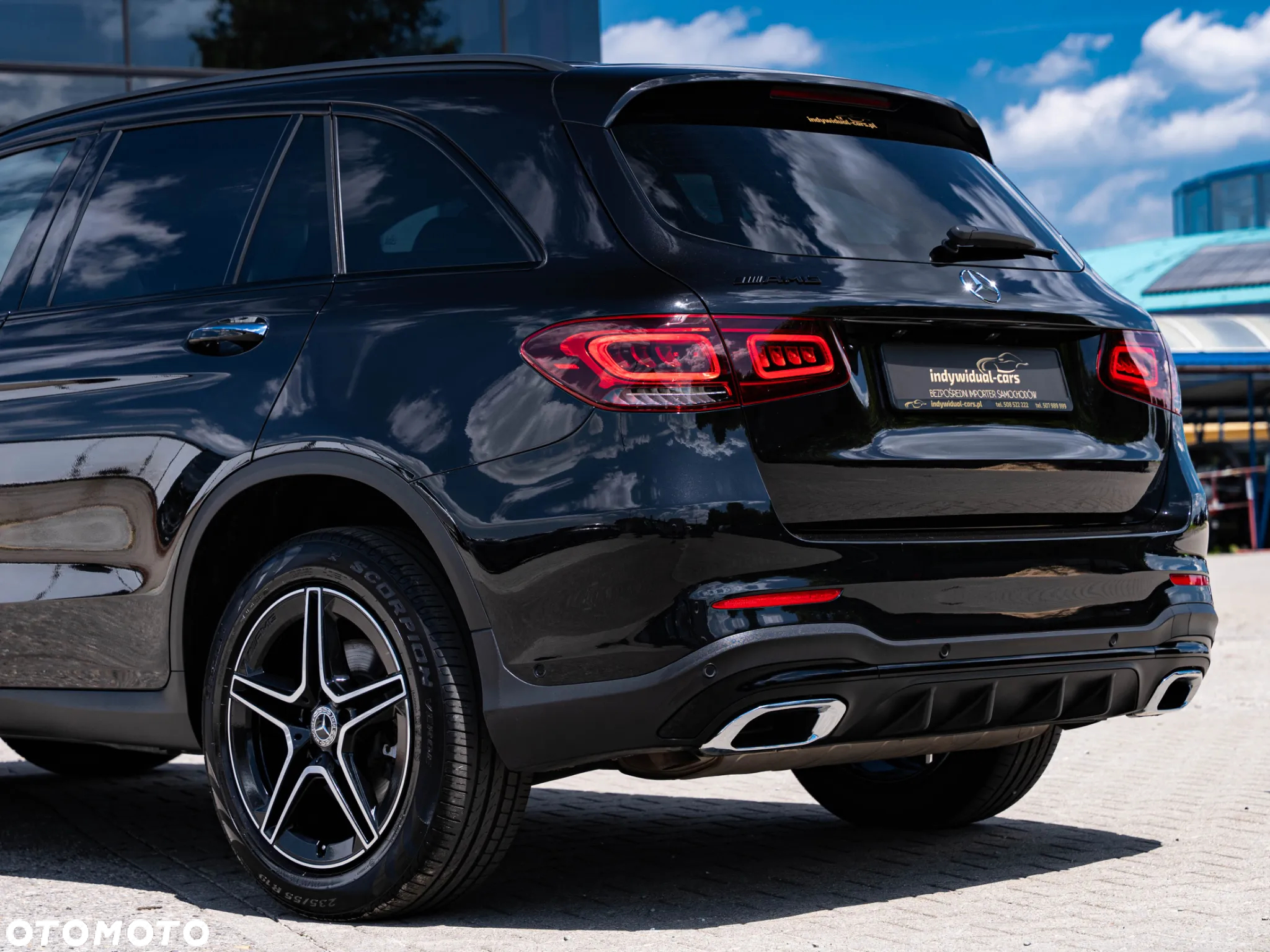 Mercedes-Benz GLC 200 4Matic 9G-TRONIC AMG Line Plus - 12