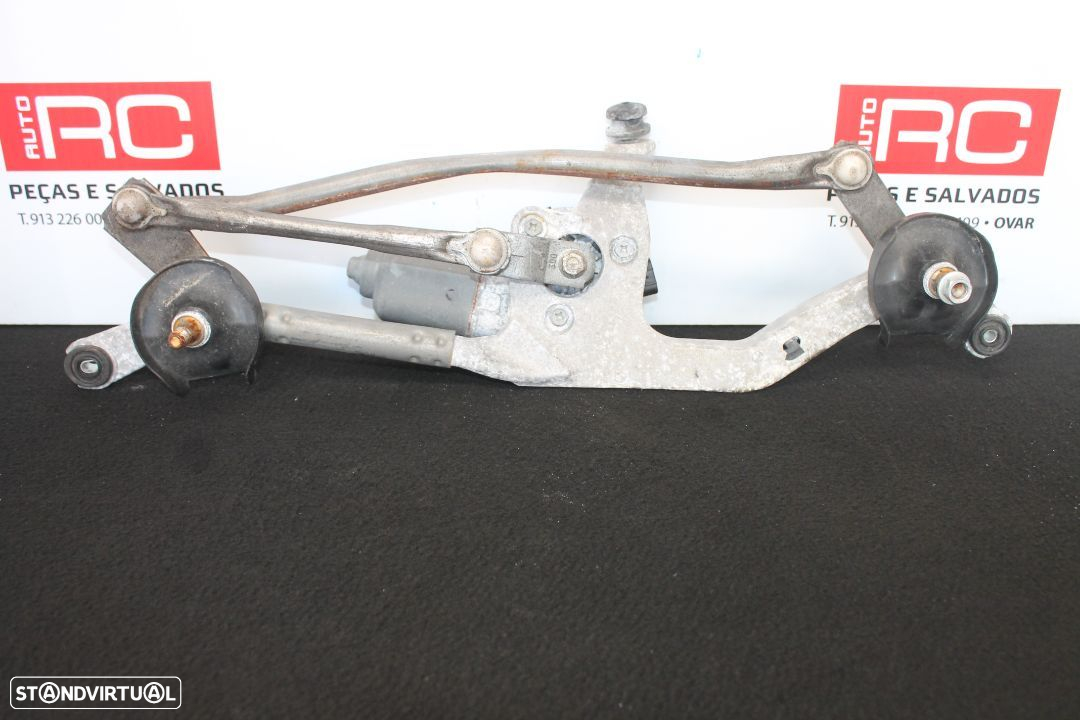 Limpa Para Brisas Toyota Auris - 3