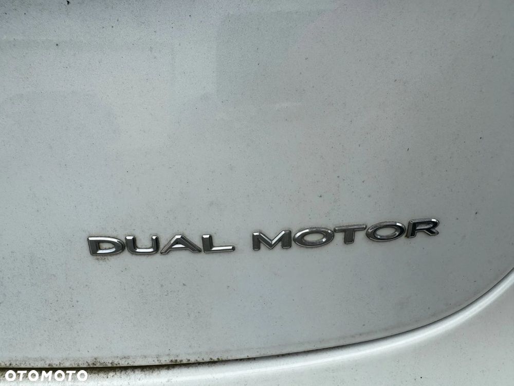 Tesla Model 3 - 23