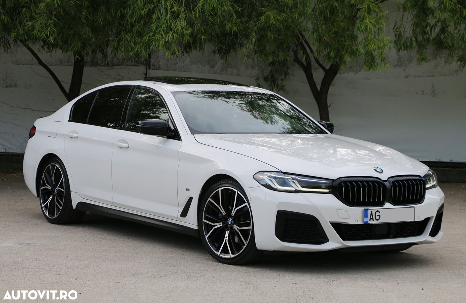 BMW Seria 5 520d xDrive AT MHEV - 1