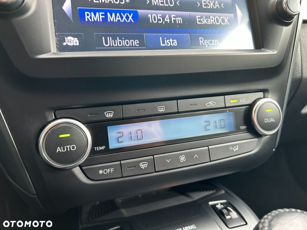 Toyota Avensis - 17
