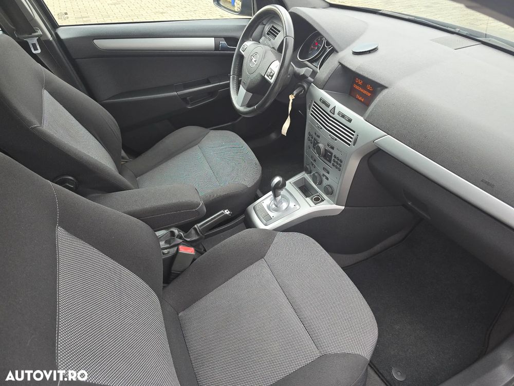 Opel Astra 1.6 Caravan - 8