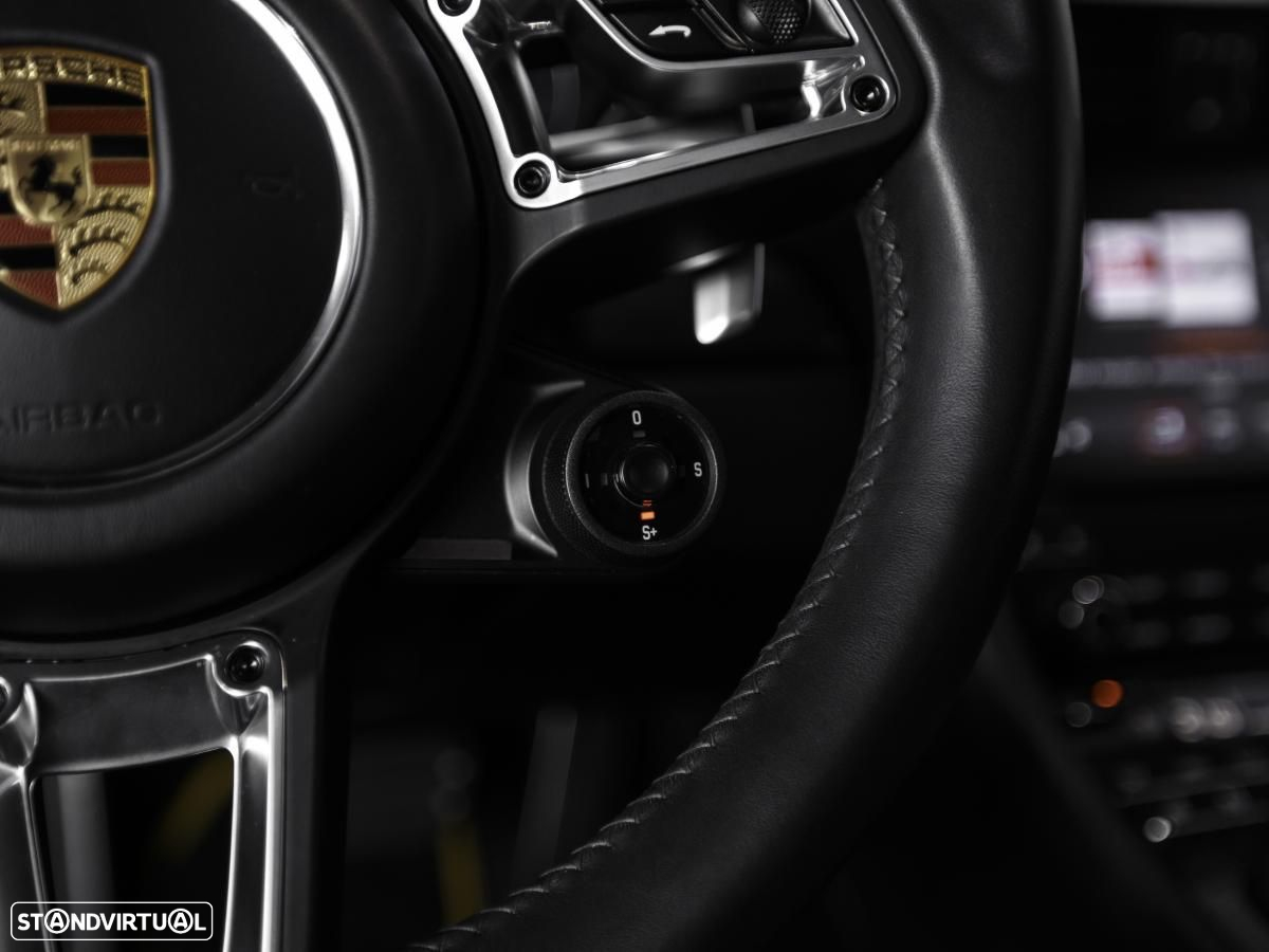 Porsche 911 (991) Turbo S PDK - 15