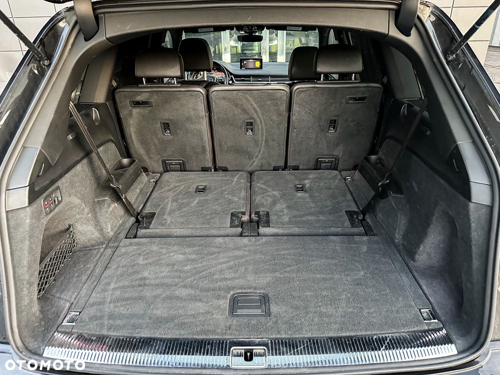 Audi Q7 - 10
