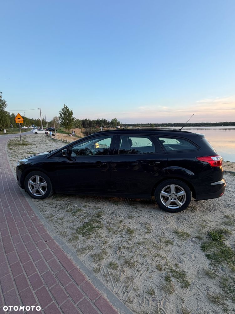 Ford Focus SW 1.6 TDCi DPF S&S Trend - 9