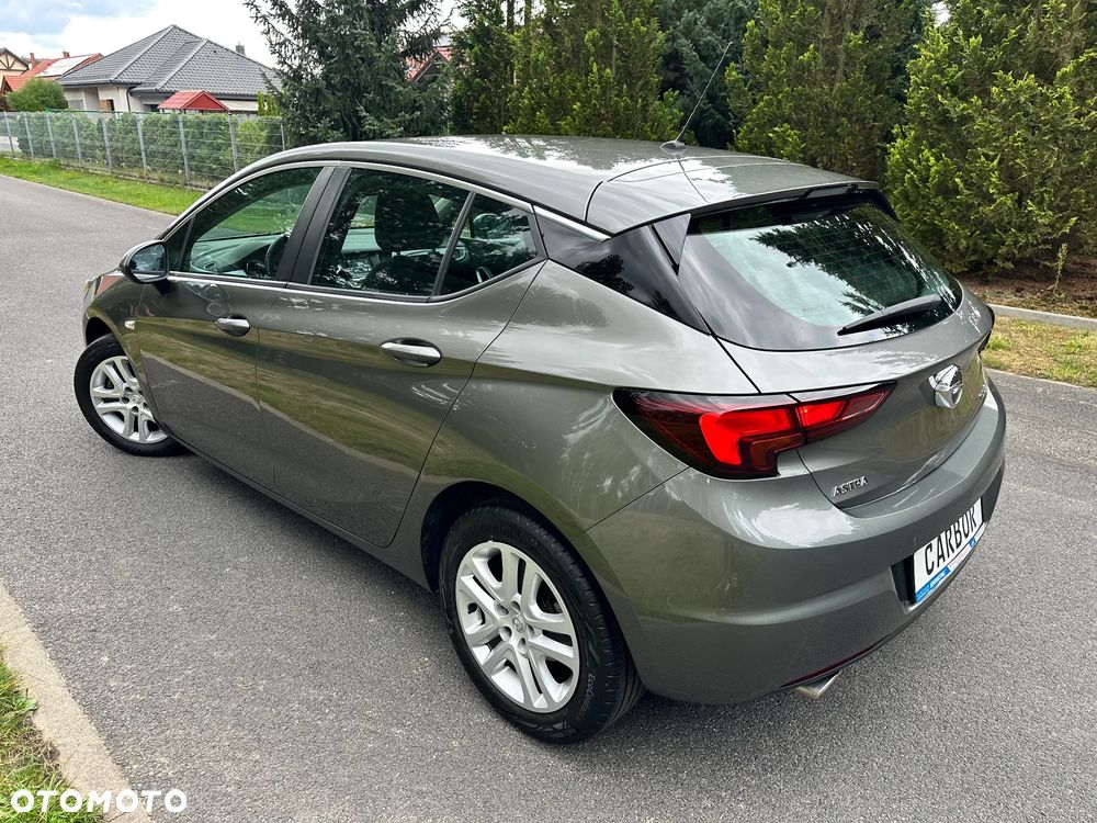 Opel Astra 1.6 Turbo Start/Stop ON - 13