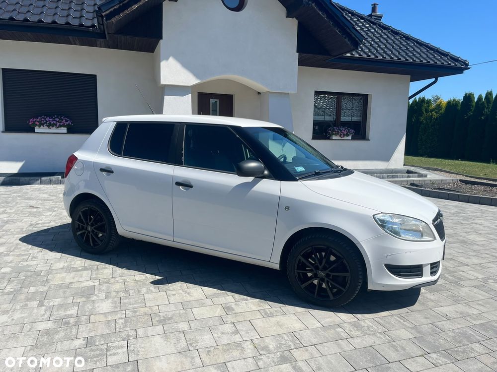 Skoda Fabia - 25
