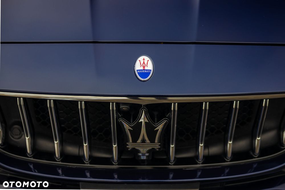 Maserati Quattroporte GranLusso S - 15
