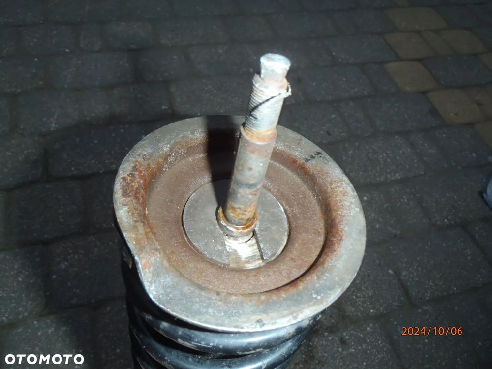 błotnik nadkole amortyzator sprężyna ligier pulse 4 Melex Ligier Pulse 4 elektryk - 10