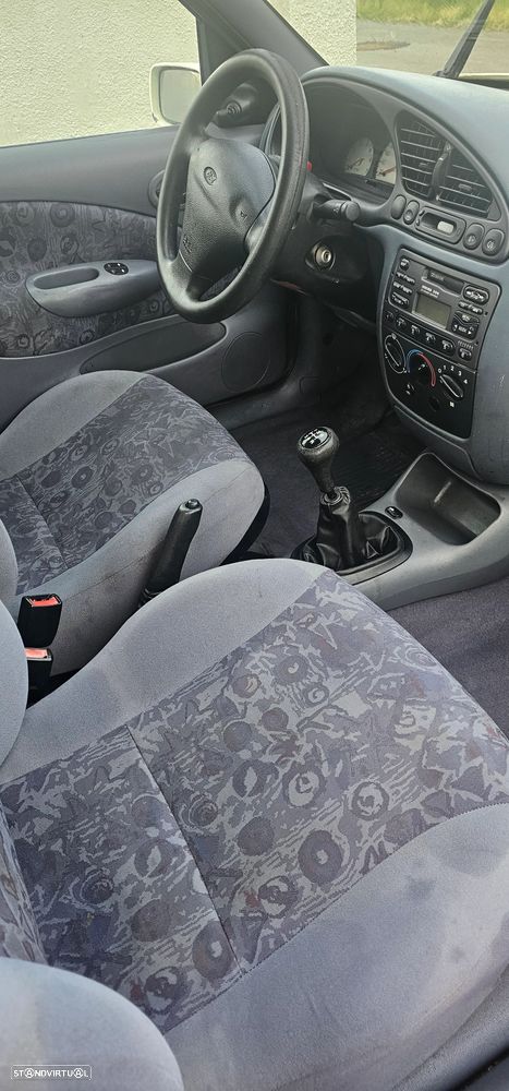 Ford Fiesta 1.25 Techno - 6
