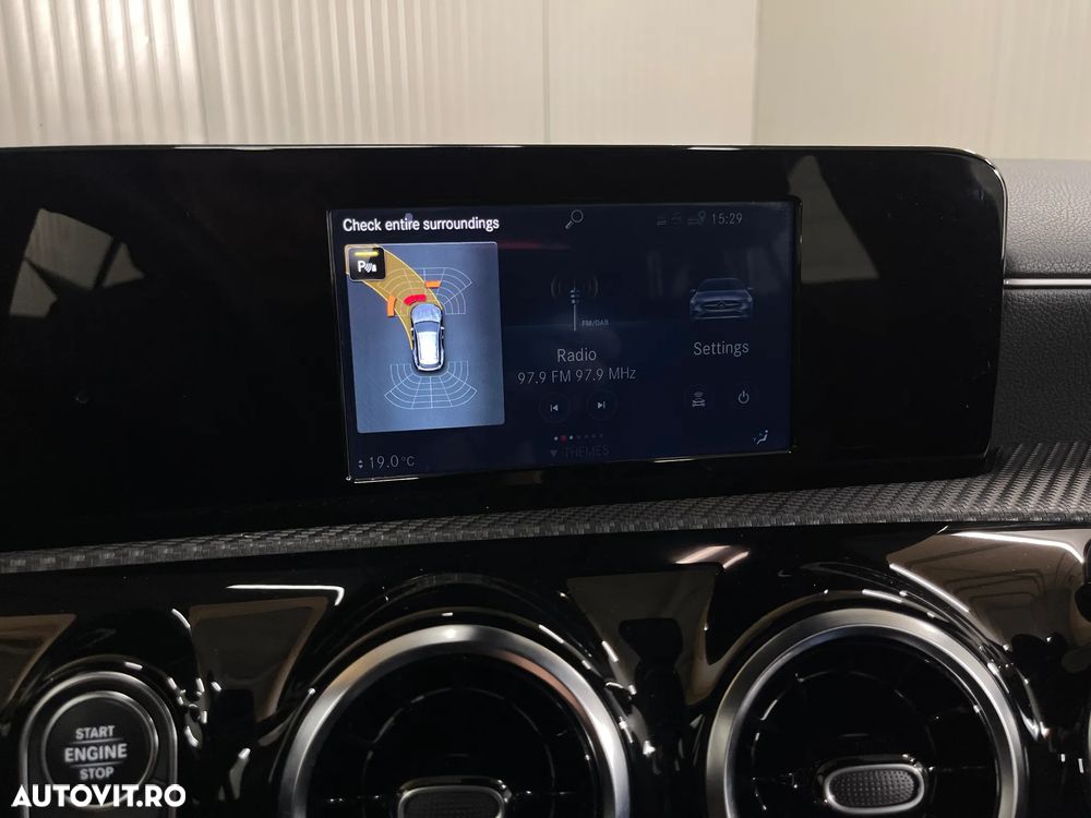 Mercedes-Benz CLA 200 d Shooting Brake - 15