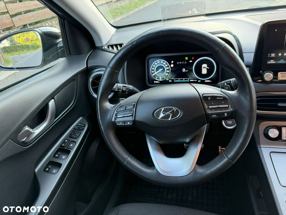 Hyundai Kona 49kWh Executive Plus - 20