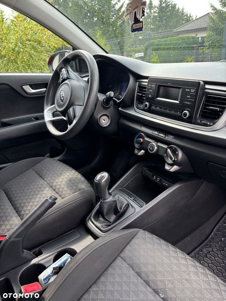 Kia Rio - 4