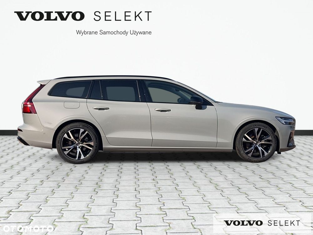 Volvo V60 B4 B Plus Dark - 5