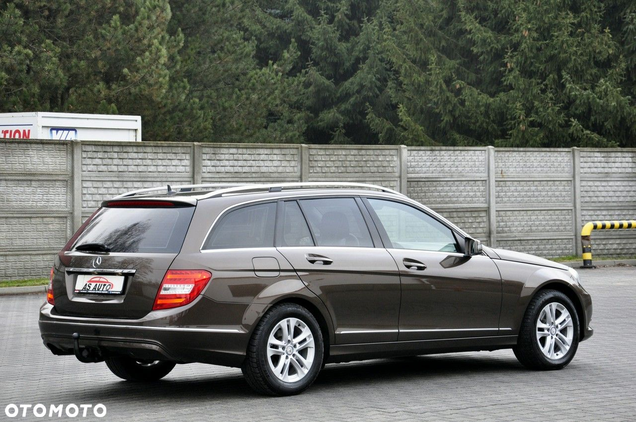 Mercedes-Benz Klasa C 180 T CDI DPF (BlueEFFICIENCY) Elegance - 38